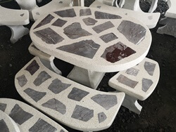 รูปไข่เล็กหินอ่อน