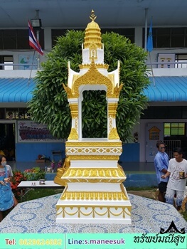 ศาลพระพรหมลายบัวคว่ำบัวหงาย